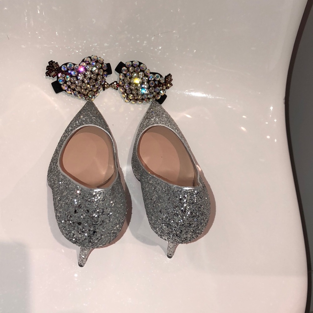 SOLD!!!   NIB Gucci Virginia glitter pump/ crystal heart.8.5 - Picture 6 of 8